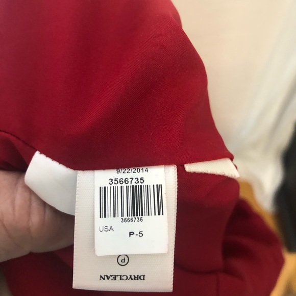 Ann Taylor Petite Pencil skirt, sz 2P Red EUC - Picture 4 of 8